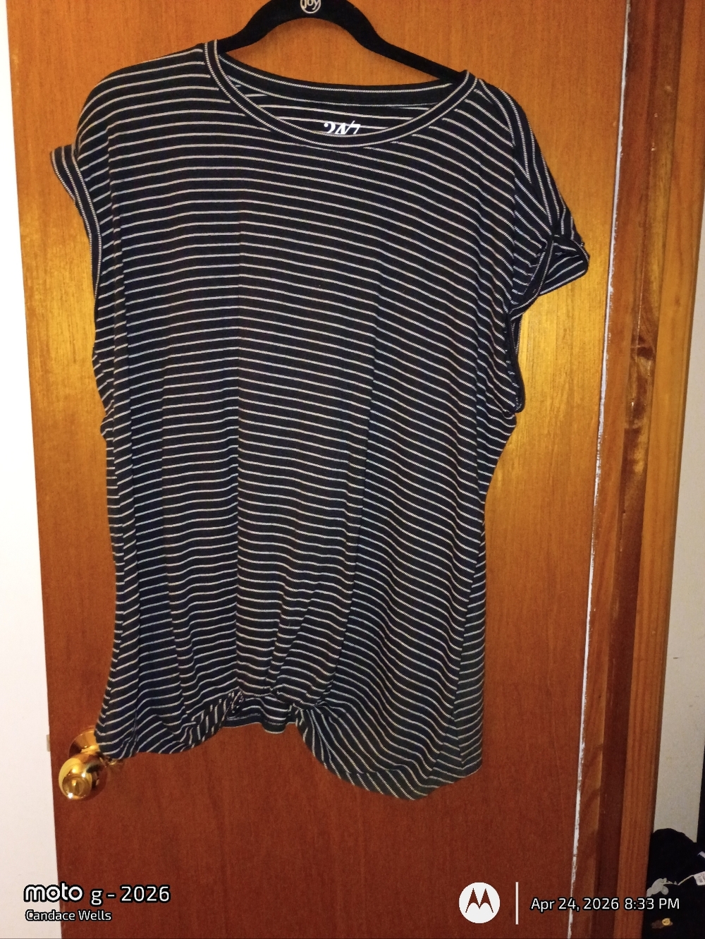 Striped Knot-Hem Short Sleeve Tee - Black/White